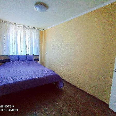 Центр Автовокзал 2 Кв Apartaments Dnipro Dış mekan fotoğraf