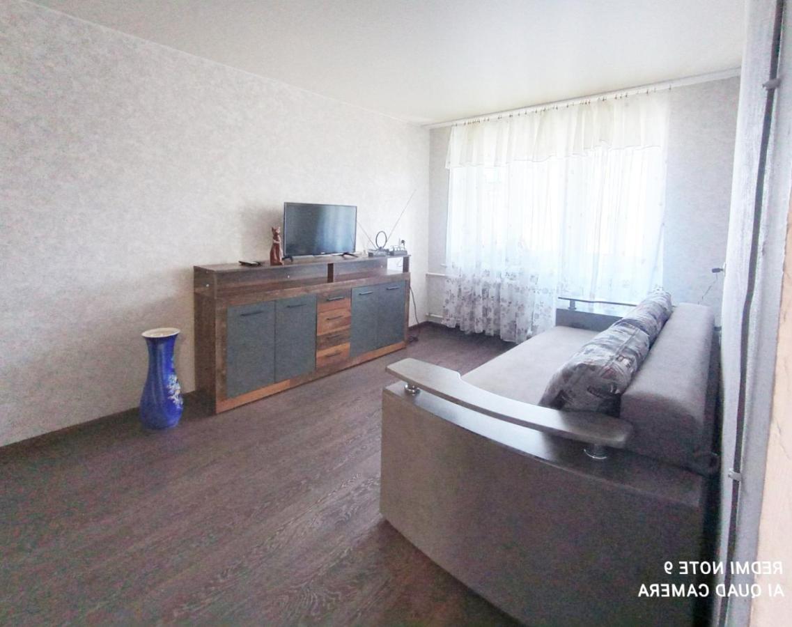 Центр Автовокзал 2 Кв Apartaments Dnipro Dış mekan fotoğraf